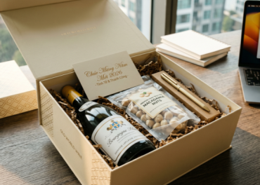 Chọn Rượu Vang Biếu Nữ Doanh Nhân: Tinh Tế, Thanh Lịch & Độ Cồn Thấp