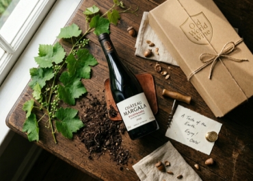 Vang Sinh Học (Biodynamic Wine): Triết Lý Trái Đất & Xu Hướng Quà Tặng Tinh Tế